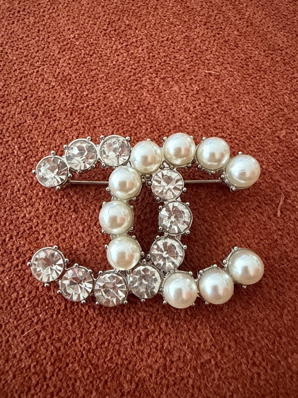Beautiful Brooch 💎 - Picture 7 of 8